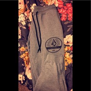 Volcom sweats
